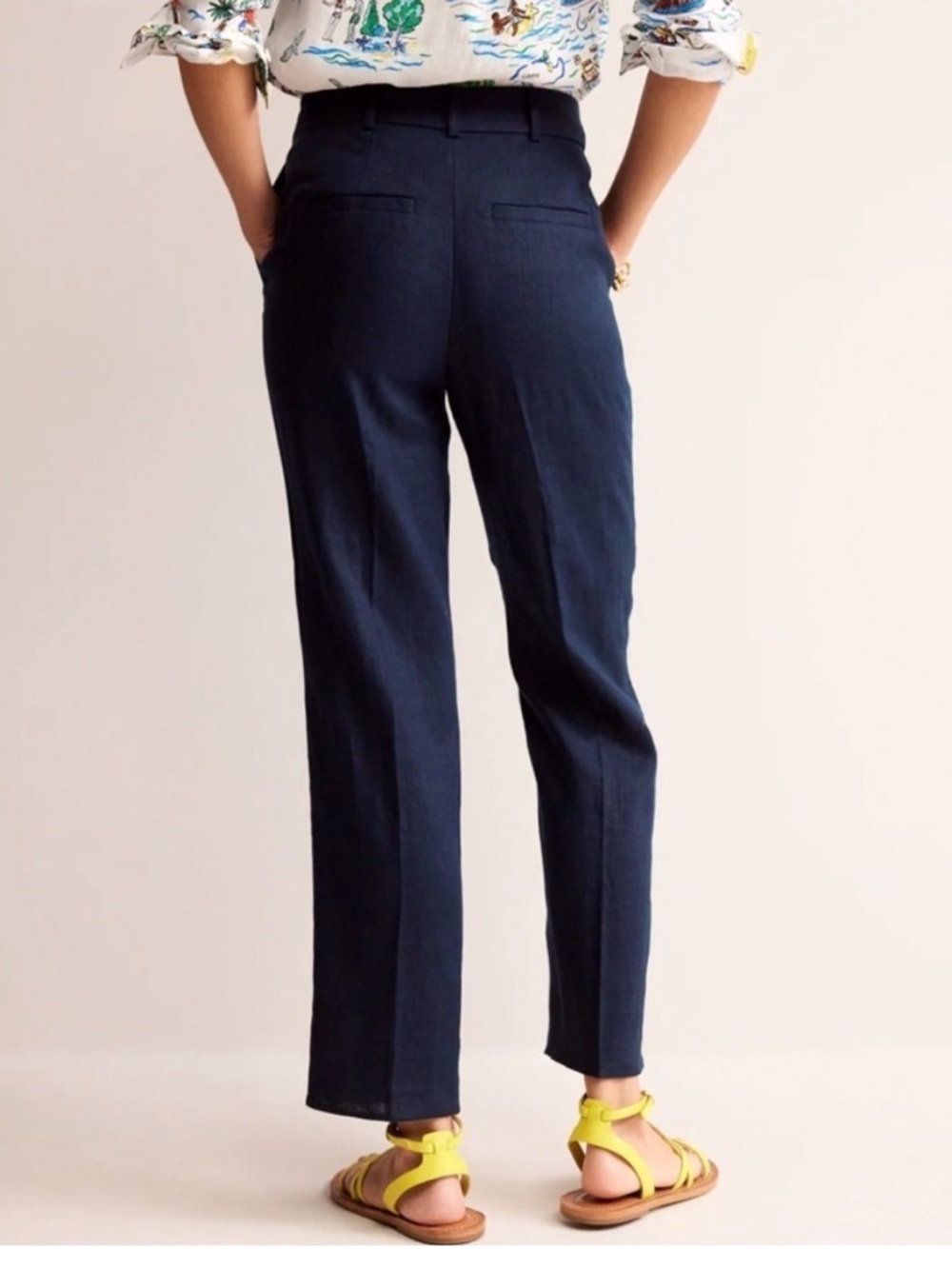 Boden Kew Linen Navy Cropped Straight-Leg Pants - Picture 3 of 4
